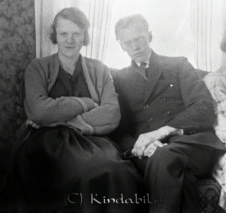 I soffan
mayca
Ragnhild Lindh och Josef Farman. Han var kusin till Axel.
Nyckelord: Ramstedt Korpklev