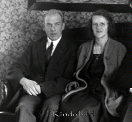 I soffan
mayca
Axel själv och Ragnhild Lindh.
Nyckelord: Ramstedt Korpklev