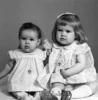 Filnamn=Petters. - 1335b.jpg
Filstorlek=48KiB
Dimensioner=441x450
Uppladdade datum=Sep 07, 2012 Petters. - 1335b.jpg