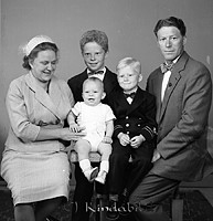Filnamn=Petters. - 1443d.jpg
Filstorlek=43KiB
Dimensioner=434x450
Uppladdade datum=Sep 07, 2012 Petters. - 1443d.jpg