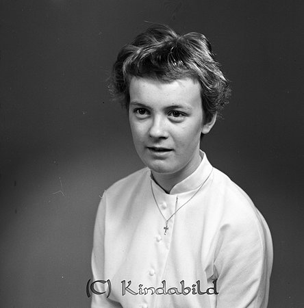 Inger Kihlström Kem affären  Kisa
gepe
Konfirmand
Inger Kihlström
gepe
Inger Kihlström född 1944
Modern Margareta Göta Charlotta född Andersson var född i Kisa 1917.Margaretas far var kemikaliehandlare Herman Andersson Kisa
Nyckelord: Kihlström Kisa