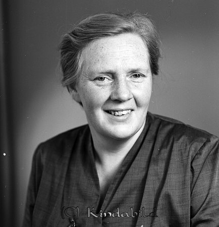 Greta Patriksson Jonsbo Rimforsa
raja
Kvinna klädd i mörk blus  

Nyckelord: Patriksson Rimforsa