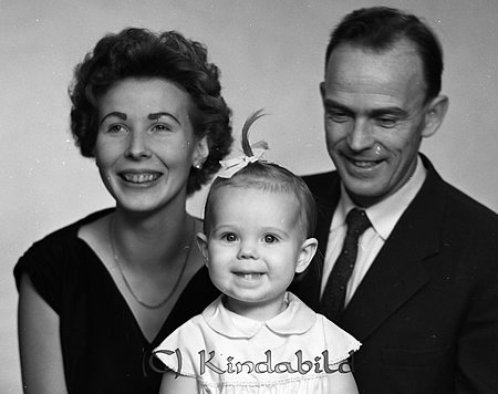 Familj Karl-Erik Savbäck Kisa
gepe
Nyckelord: Savbäck Kisa