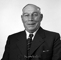 Filnamn=Petters. - 1945c.jpg
Filstorlek=32KiB
Dimensioner=450x444
Uppladdade datum=Sep 10, 2012 Petters. - 1945c.jpg