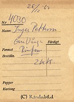 Filnamn=Petters. - 4030d - bak.jpg
Filstorlek=38KiB
Dimensioner=329x450
Uppladdade datum=Sep 10, 2012 Petters. - 4030d - bak.jpg