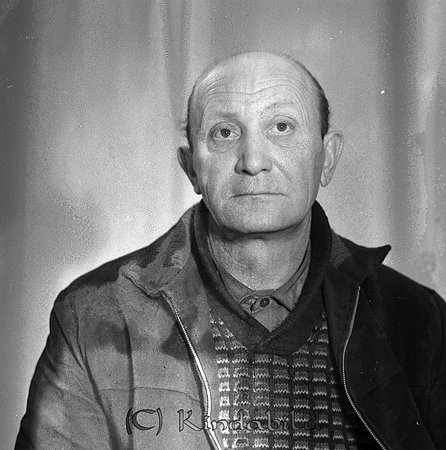 Olof Carlsson Ängaryd Norra Vi
raja
Man klädd i skjorta tröja och fodrad skinnjacka

Nyckelord: Carlsson Norra Vi
