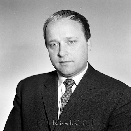 Bengt Nordin Danbomsväg Kisa
raja
Man klädd i skjorta slips och kavaj

raja
raja
Bengt Nordin var lärare i Värgårdsskolan Kisa. 
Källa: Gerd Pettersson

Nyckelord: Nordin Kisa