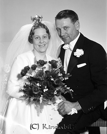Sune Andersson Årteryd Rimforsa
raja
Brudpar

Nyckelord: Andersson Rimforsa