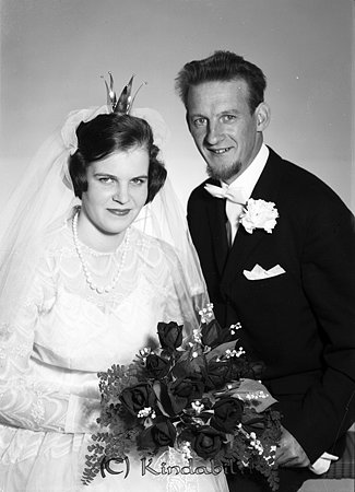 Evert Dalgren Kisa
raja
Brudpar

raja
Evert Dahlgren hade bröder Olle, Elof och Gösta.
 De emigrerade till Kanada i slutet av 1960-talet
 Källa: Studiegruppen hembygdsgården 
Nyckelord: Dalgren Kisa