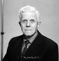 Filnamn=Petters. - 4827b.jpg
Filstorlek=28KiB
Dimensioner=437x450
Uppladdade datum=Sep 11, 2012 Petters. - 4827b.jpg
