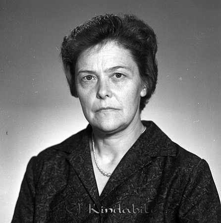 Margareta Johansson Floragatan 3 Kisa
raja
Kvinna klädd i mörk jacka           

Nyckelord: Johansson Kisa