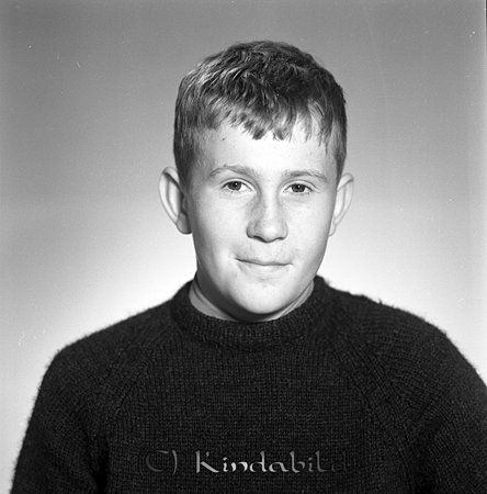Lars-Gunnar Fransson Vallingdal Hycklinge
raja
Man klädd i mörk tröja  

raja
Lars-Gunnar Fransson född 1951 i Hycklinge var rektor på Värgårdsskolan en period på 1990-talet. 
Källa: Gerd Pettersson

Nyckelord: Fransson Hycklinge