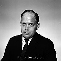 Filnamn=Petters. - 5756a.jpg
Filstorlek=27KiB
Dimensioner=450x448
Uppladdade datum=Sep 14, 2012 Petters. - 5756a.jpg