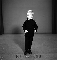 Petters. - 7107e.jpg