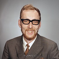 Petters. - 8440e.jpg