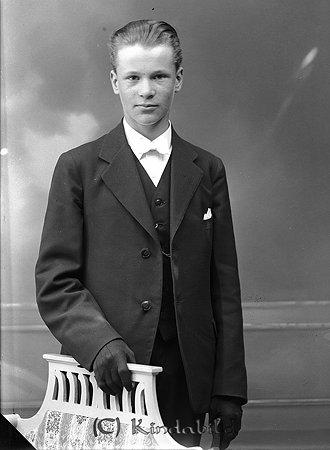 Henry Johansson Fyllingsbo Kisa
raja
Konfirmationsfoto

Nyckelord: Johansson Kisa