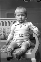 Filnamn=Falk - 2774b.jpg
Filstorlek=28KiB
Dimensioner=300x450
Uppladdade datum=Sep 30, 2013 Falk - 2774b.jpg