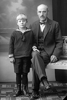 Filnamn=Falk - 2830a.jpg
Filstorlek=32KiB
Dimensioner=303x450
Uppladdade datum=Sep 30, 2013 Falk - 2830a.jpg