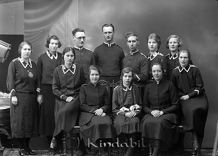 Frälsningsarméns musikkår
raja
Frälsningssoldater klädda i uniform
Nyckelord: Frälsningsarméns musikkår