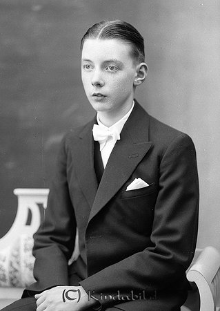 Carl-Axel Carlsson Sveahuset Kisa
raja
Konfirmationsfoto

Nyckelord: Carlsson Kisa