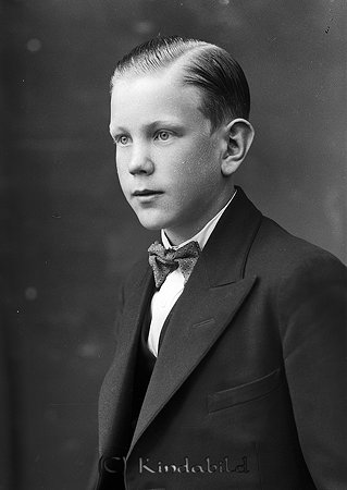 Stig Jonsson Korpklev
raja
Konfirmationsfoto

Nyckelord: Jonsson Korpklev