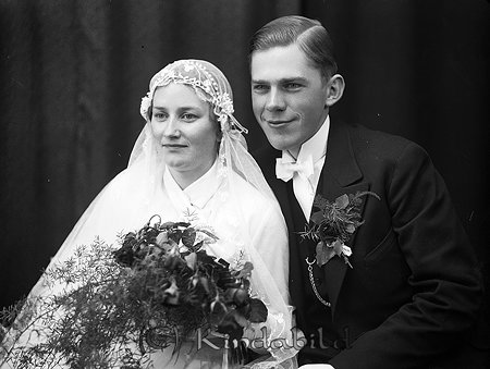 Artur Nilsson Jonsbo Hycklinge
raja 
Brudpar          
Nyckelord: Nilsson Hycklinge
