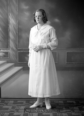 Stina Ek Kölefors
raja
Konfirmationsfoto

Nyckelord: Ek Kölefors
