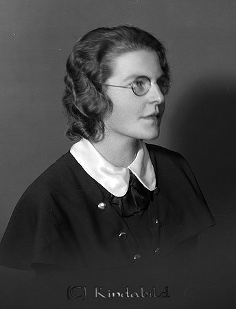 Siri Brutte Svalsjö
raja
Kvinna klädd i mörk klänning

raja
Anna Siri Maria Brütte född 1904 i Kalmar. Hon var folkskollärare i Örsvik.
Källa: Folkräkning 1860-1947 
Källa: Gerd Pettersson


Nyckelord: Brutte Svalsjö
