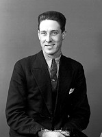 Falk - 3721.jpg