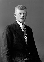 Falk - 3970.jpg