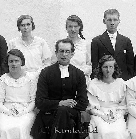 Konfirmander i Västra Eneby
raja
Konfirmationsfoto 

