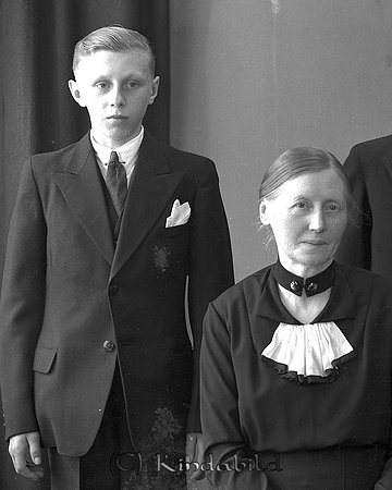 Herman Johansson Korpklev Kisa
raja
Mor och son
Nyckelord: Johansson Kisa
