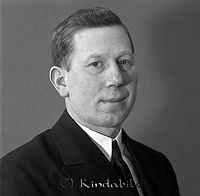 Filnamn=Falk - 4867z.jpg
Filstorlek=32KiB
Dimensioner=450x442
Uppladdade datum=Jan 08, 2014 Falk - 4867z.jpg