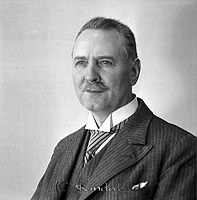 Filnamn=Falk - 4934z - HDx02.jpg
Filstorlek=43KiB
Dimensioner=444x450
Uppladdade datum=Jan 08, 2014 Falk - 4934z - HDx02.jpg