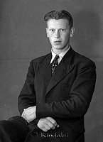 Filnamn=Falk - 4950.jpg
Filstorlek=25KiB
Dimensioner=326x450
Uppladdade datum=Jan 08, 2014 Falk - 4950.jpg