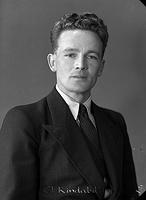 Falk - 4967a.jpg