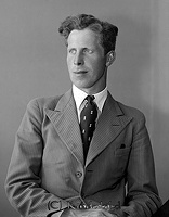 Filnamn=Falk - 4996.jpg
Filstorlek=31KiB
Dimensioner=350x450
Uppladdade datum=Jan 08, 2014 Falk - 4996.jpg
