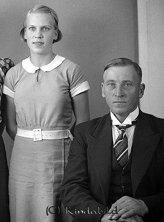 Algot Johansson Svenshem Norra Vi
raja
Far och dotter
Nyckelord: Johansson Norra Vi