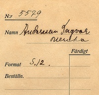 Filnamn=Falk - 5579z - bak.jpg
Filstorlek=58KiB
Dimensioner=450x431
Uppladdade datum=Jan 08, 2014 Falk - 5579z - bak.jpg