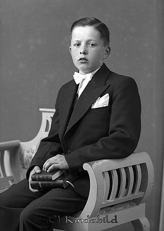Birger Larsson Leonardsberg Kisa
raja
Konfirmationsfoto

Nyckelord: Larsson Kisa