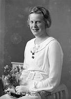 Filnamn=Falk - 5635a.jpg
Filstorlek=37KiB
Dimensioner=327x450
Uppladdade datum=Jan 08, 2014 Falk - 5635a.jpg