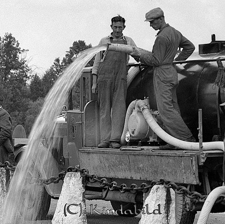 Skandia Elektriska AB Storgatan 24 Nässjö
raja
Vattenpumpning vid Råsöbro i Västra Eneby

Nyckelord: Elektriska AB Nässjö