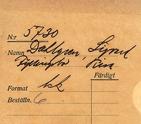 Filnamn=Falk - 5730 - bak.jpg
Filstorlek=61KiB
Dimensioner=450x397
Uppladdade datum=Jan 08, 2014 Falk - 5730 - bak.jpg