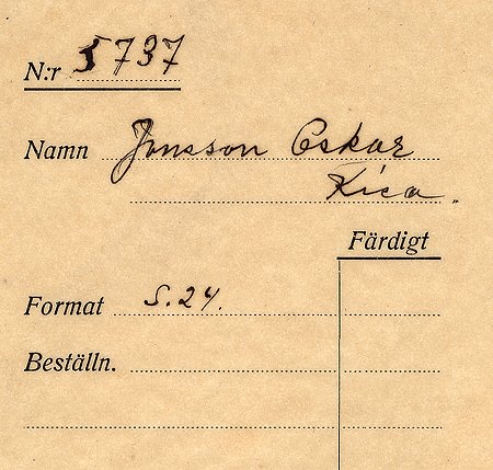 Oskar Jonsson Kisa
Nyckelord: Jonsson Kisa