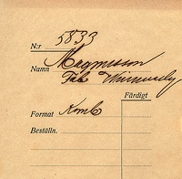 Filnamn=Falk - 5833z - bak.jpg
Filstorlek=60KiB
Dimensioner=450x441
Uppladdade datum=Jan 08, 2014 Falk - 5833z - bak.jpg
