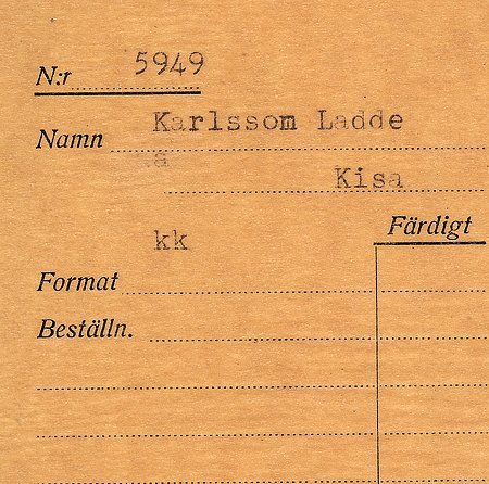 Ladde Karlsson Kisa
Nyckelord: Karlsson Kisa