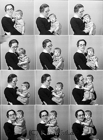 Ulla Gustavsson Väsby Oppeby
raja
Mor och dotter

Nyckelord: Gustavsson Oppeby