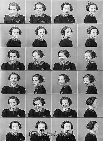 Inga-Lisa Dahlberg Kisa
raja
Kvinna klädd i mörk klänning  

Nyckelord: Dahlberg Kisa