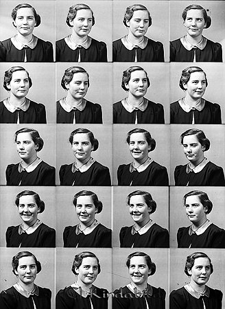 Ruth Sjöberg Kisa
raja
Kvinna klädd i mörk klänning med ljus krage

raja
Rut Sjöberg, syster till Evert Sjöberg. Hon var faster till Barbro, Anita, Kjell, Vivianne och ingmarie. 
Källa: Gerd Pettersson


Nyckelord: Sjöberg Kisa