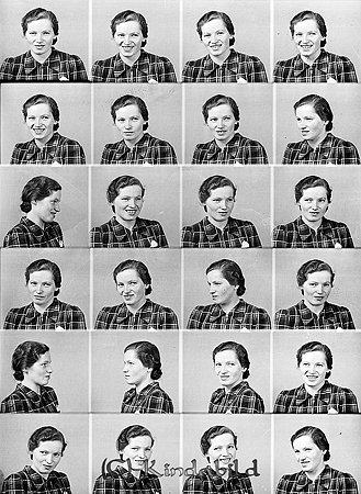 Lilly Eriksson Fröåsa
raja
Kvinna klädd i rutig klänning  

Nyckelord: Eriksson Fröåsa